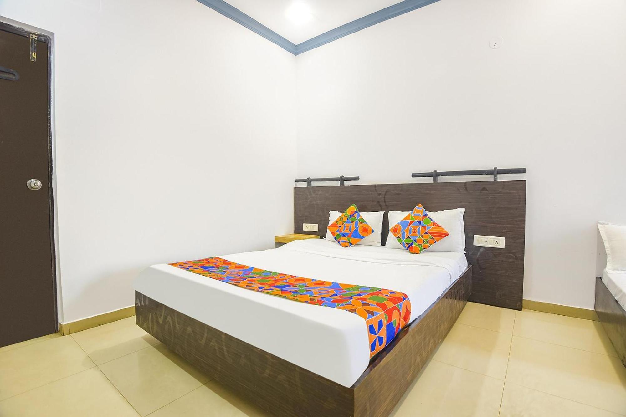 Fabexpress Neo Calangute Beach Resort Εξωτερικό φωτογραφία