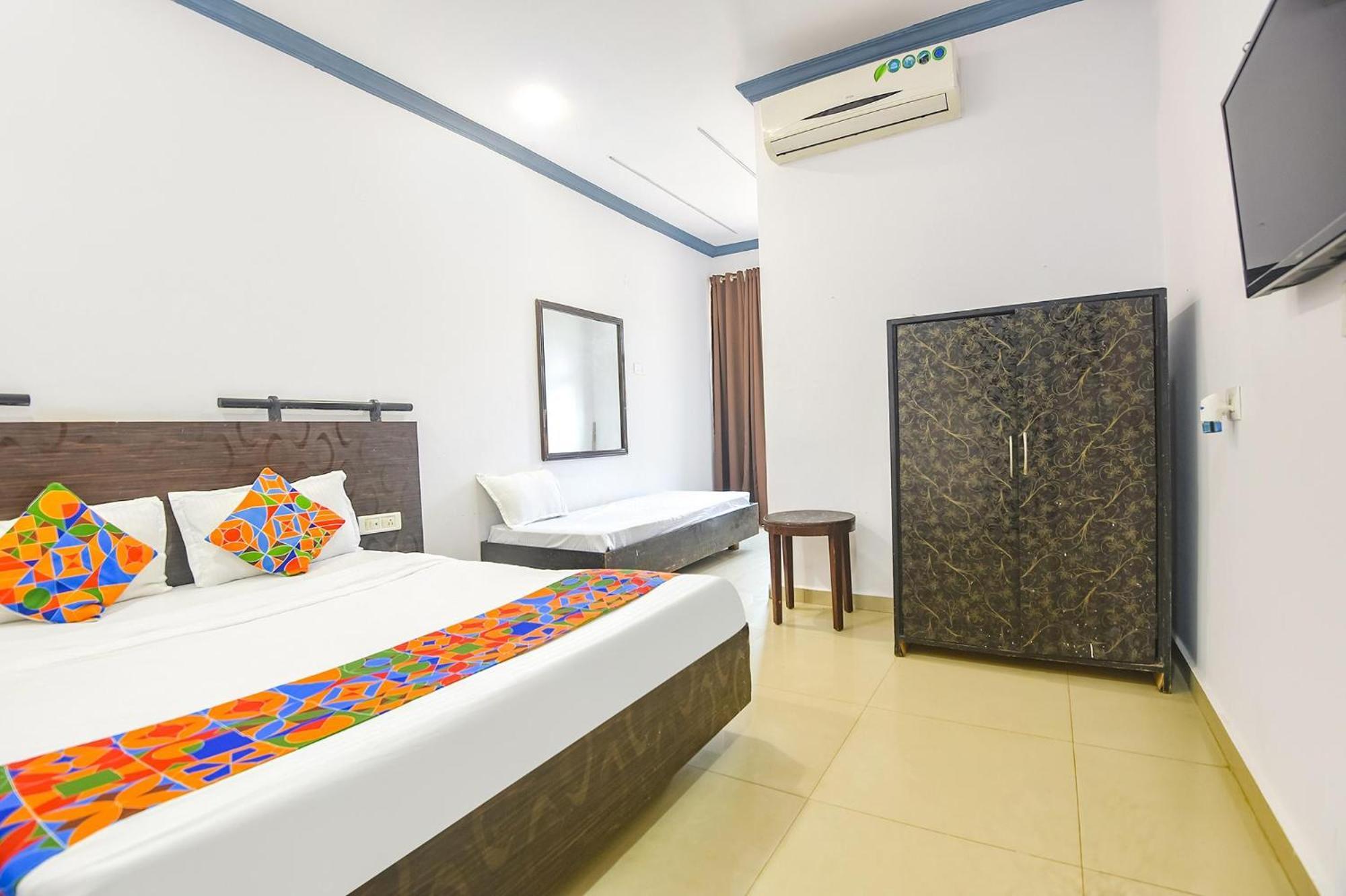 Fabexpress Neo Calangute Beach Resort Εξωτερικό φωτογραφία