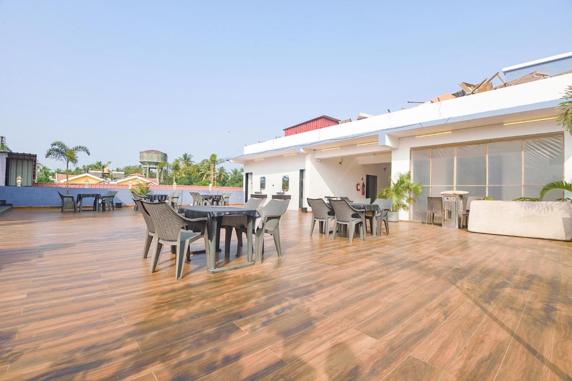 Fabexpress Neo Calangute Beach Resort Εξωτερικό φωτογραφία