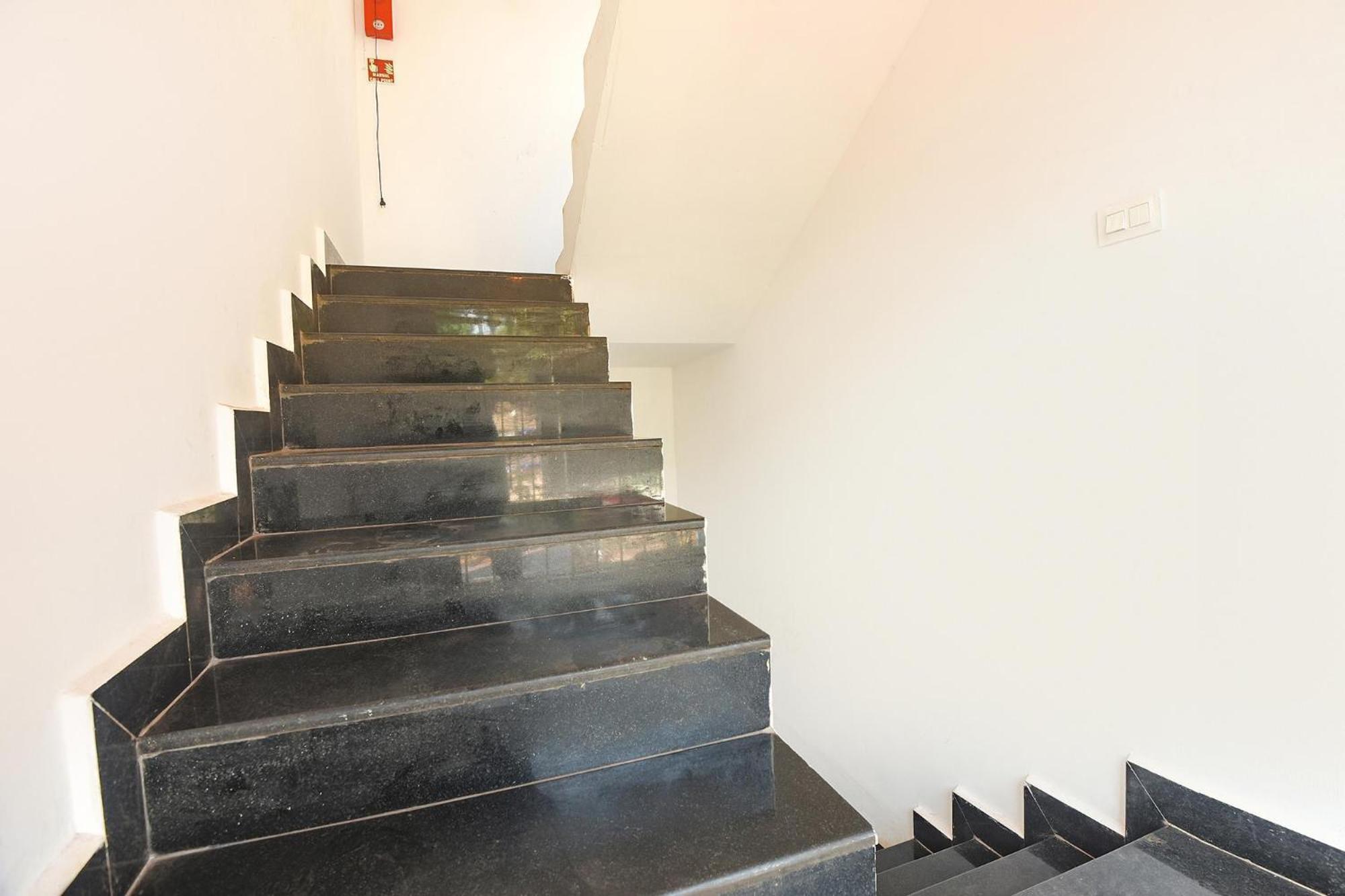Fabexpress Neo Calangute Beach Resort Εξωτερικό φωτογραφία
