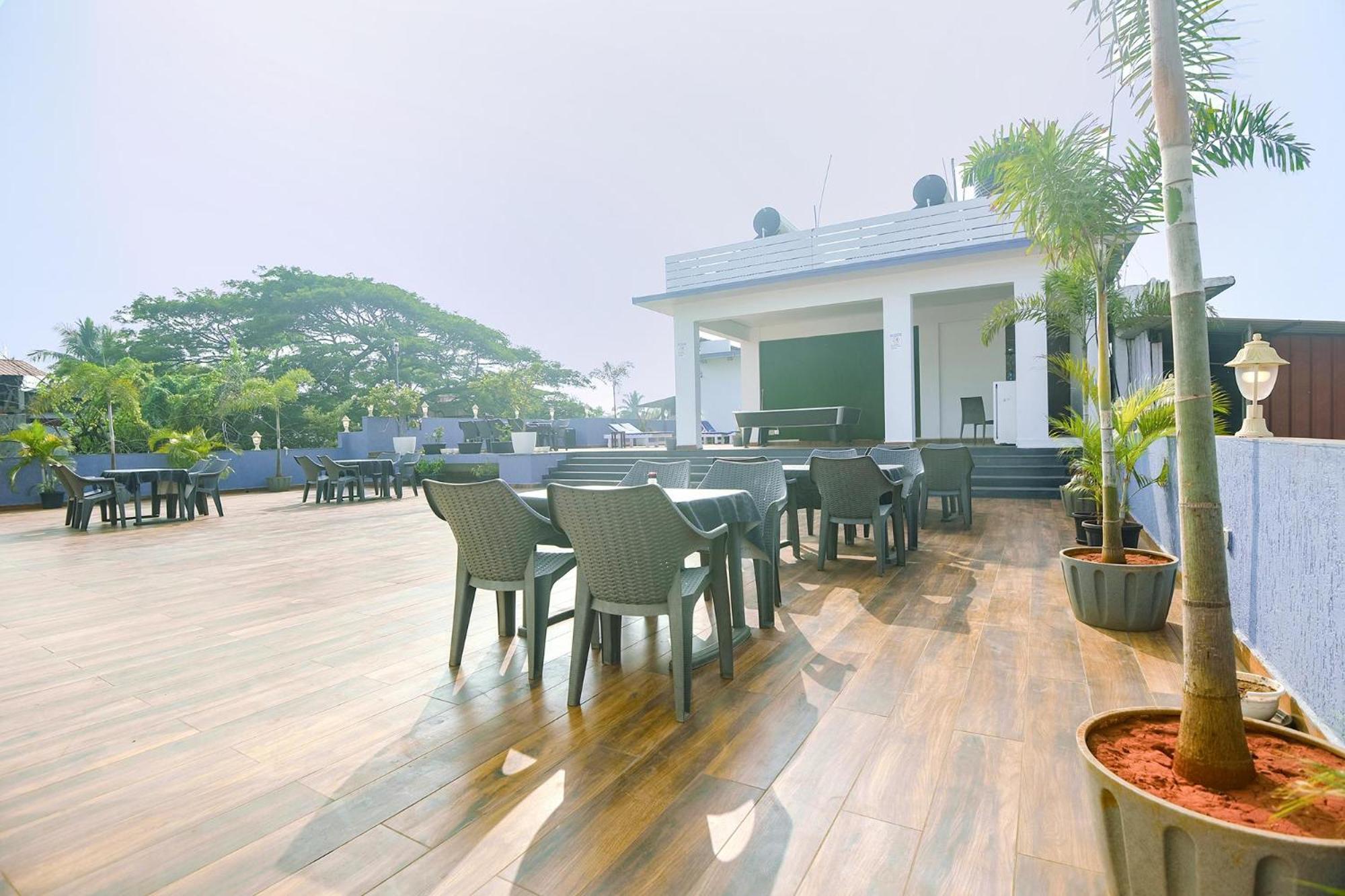 Fabexpress Neo Calangute Beach Resort Εξωτερικό φωτογραφία